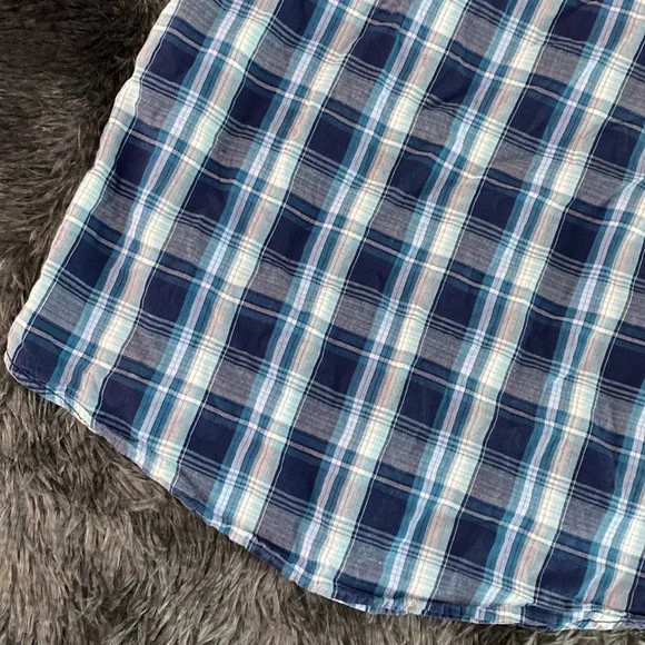 Nautica Jeans Co blue and white plaid shirt-sleeve button down shirt - Picture 11 of 17